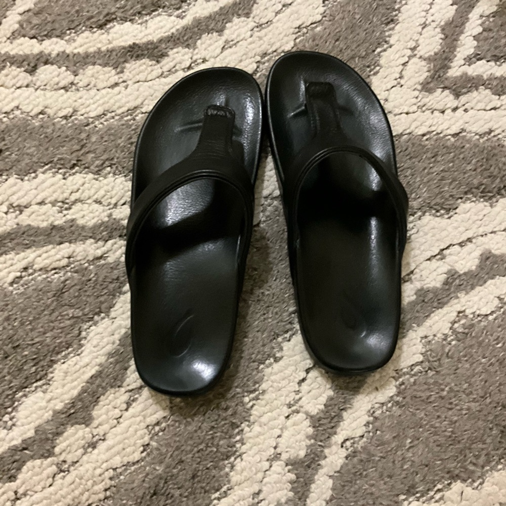 Olukai Kipe‘A Lipi Sandal. Size 8. Lightly worn. - Picture 4 of 5